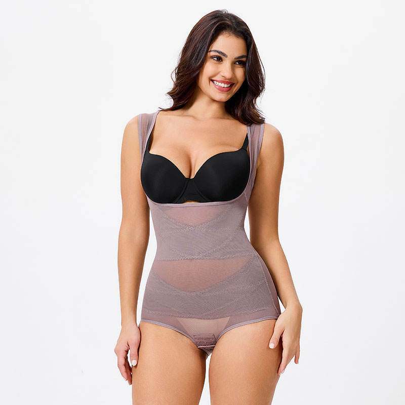 Débardeur gainant sculptant Silueta Parisienne, confortable, effet amincissant naturel, tissu respirant et extensible, maintien discret taille et abdomen.
