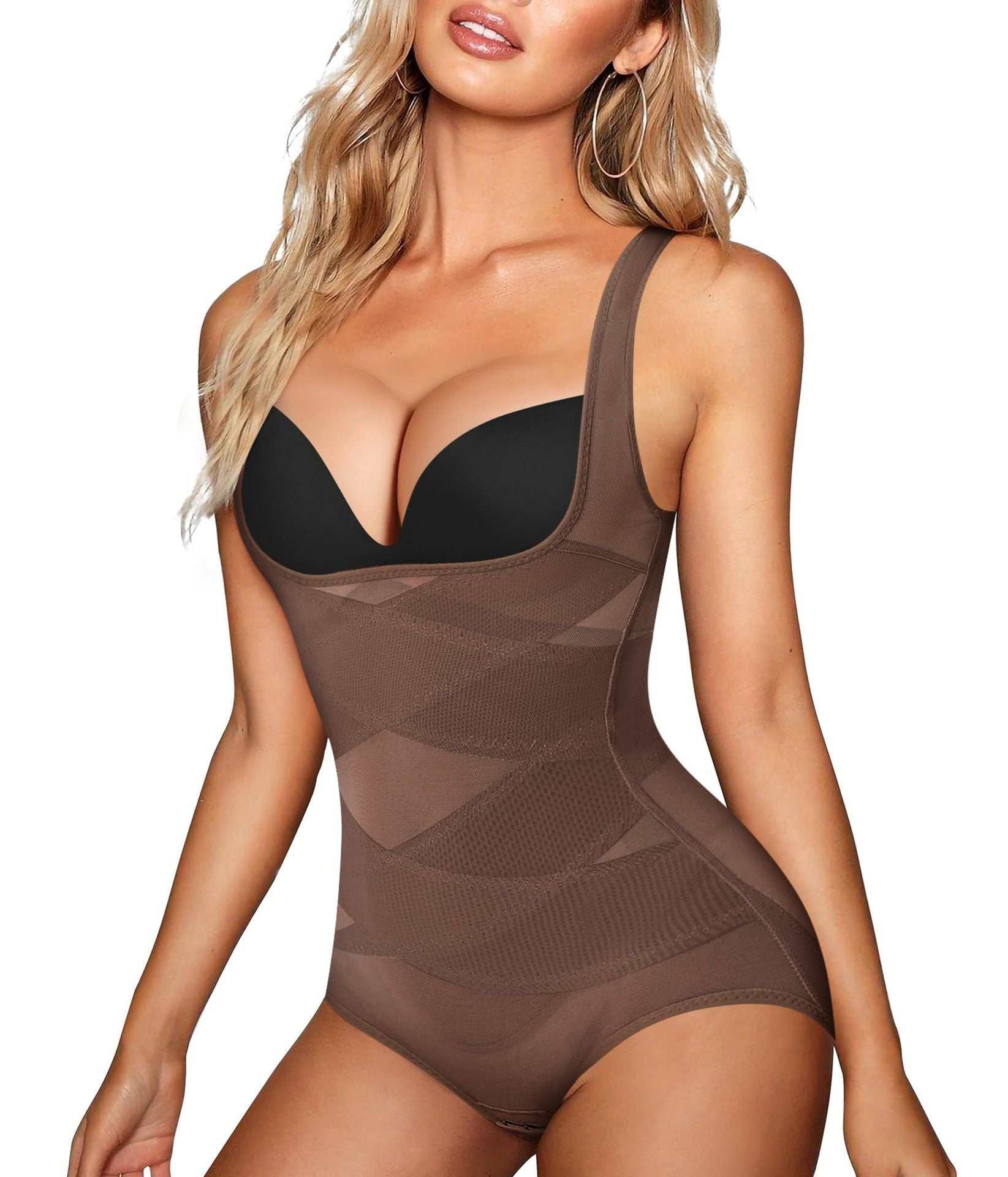 Débardeur gainant sculptant Silueta Parisienne pour silhouette affinée et maintien confortable.
