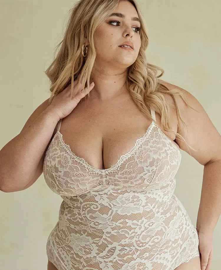 Combinaison sculptante en dentelle élégante — Silueta Parisienne